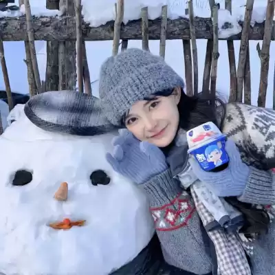 于希月